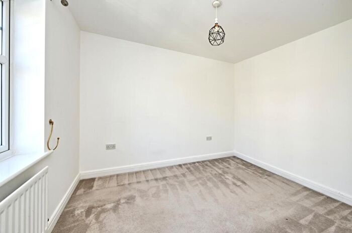 5 Bedroom Detached House To Rent In Tavistock Avenue, Lidbury Square, Mill Hill East, London, NW7
