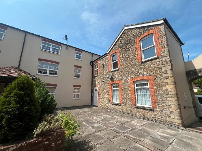 1 Bedroom Apartment For Sale In Vineys Yard, Bruton, Somerset, BA10