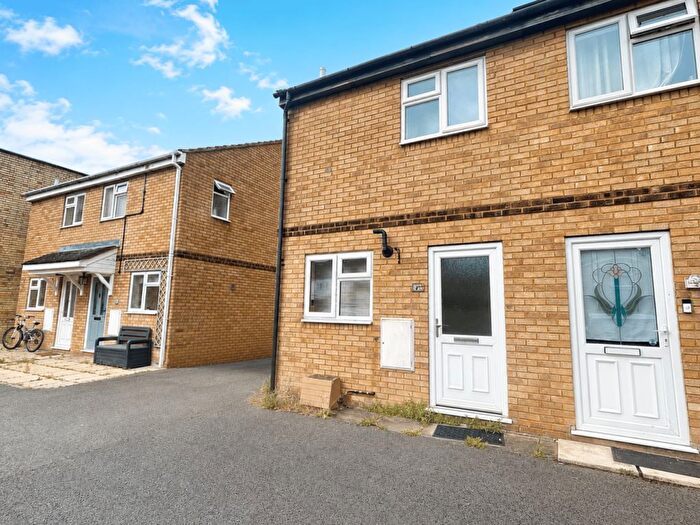 2 Bedroom Semi-Detached House For Sale In Saffron Road, Biggleswade, Bedfordshire, SG18