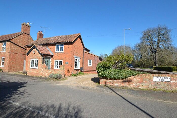 4 Bedroom Detached House For Sale In Applebury Cottage, Marston Moretaine, MK43