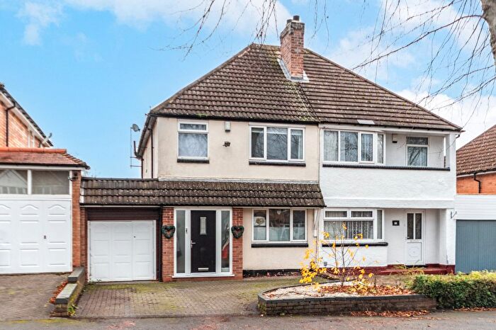 3 Bedroom Link Detached House For Sale In Wychall Road, Birmingham, West Midlands, B31