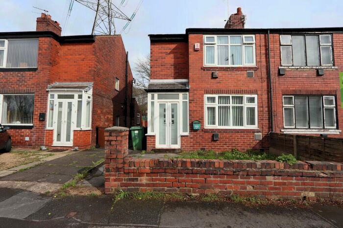 2 Bedroom Semi-Detached House To Rent In Highfield Road, Prestwich, M25