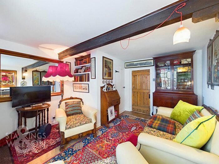 2 Bedroom Detached House For Sale In Dereham Road, Mattishall, NR20