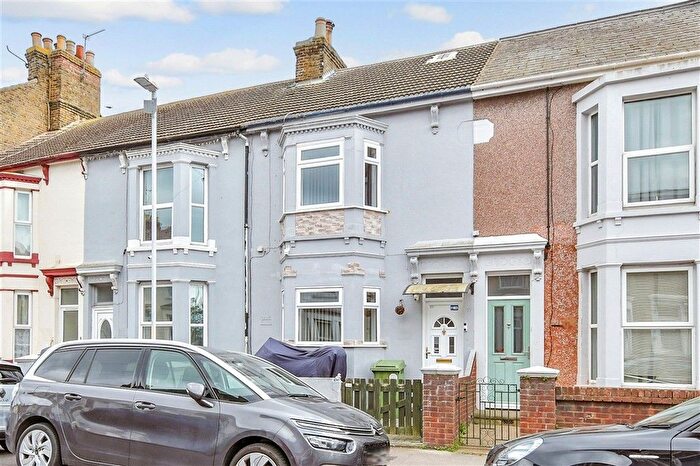 3 Bedroom Terraced House For Sale In Alma Road, Sheerness, Kent, ME12