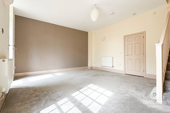 3 Bedroom Terraced House For Sale In Watertower Way, Basingstoke, RG24