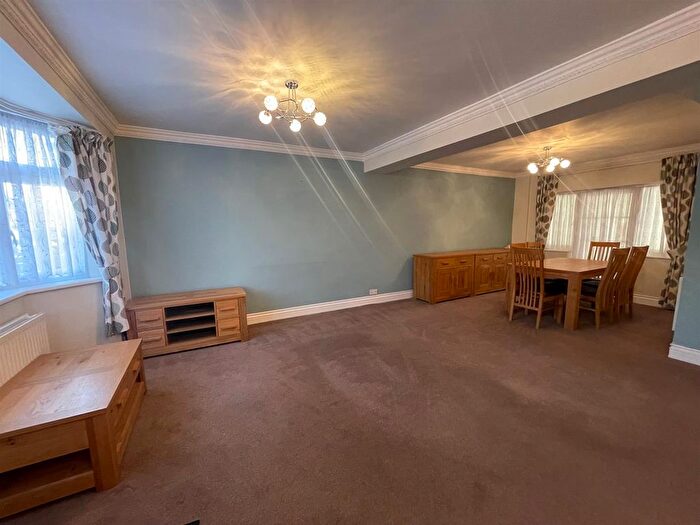 3 Bedroom Semi-Detached House To Rent In Heath Road, Uxbridge, UB10