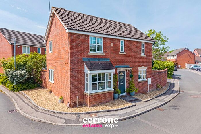 3 Bedroom Detached House For Sale In Wheatcroft Close, Brockhill, Redditch, B97