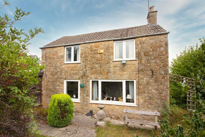 2 Bedroom Cottage For Sale In St Marys Lane, Malmesbury, SN16
