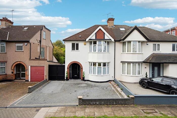 3 Bedroom Semi-Detached House To Rent In Hillview Gardens, HA2