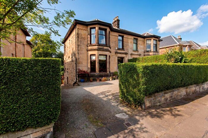 4 Bedroom Semi-Detached House For Sale In Mansionhouse Road, Paisley, PA1