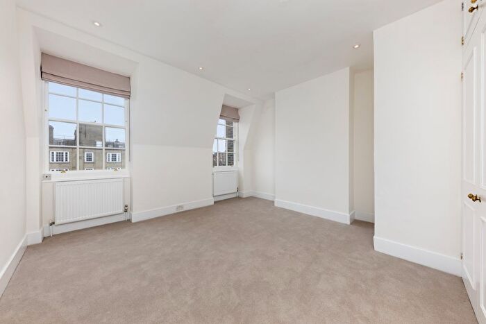 2 Bedroom Flat To Rent In Bryanston Square, London, W1H