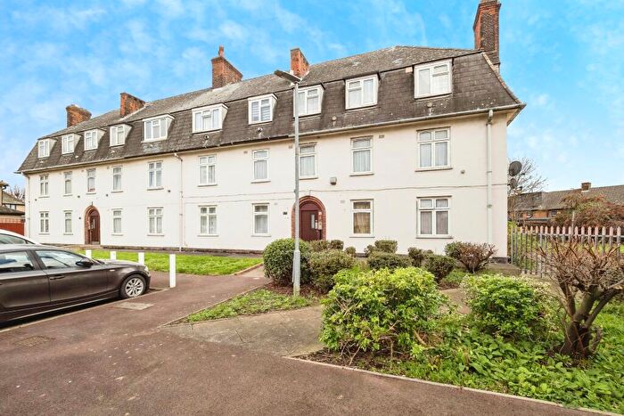 1 Bedroom Flat For Sale In Moore Crescent, Dagenham, Essex, RM9