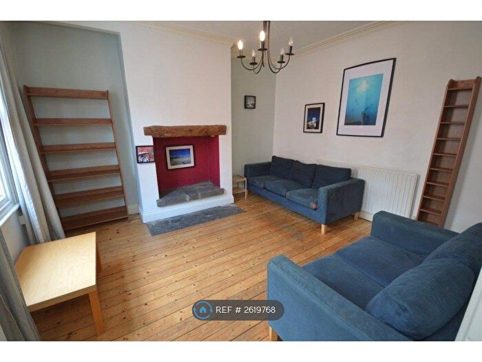 2 Bedroom Terraced House To Rent In Vicarage Street, Leeds, LS5