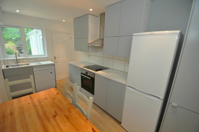4 Bedroom Terraced House To Rent In Saracen Way, Penryn, TR10