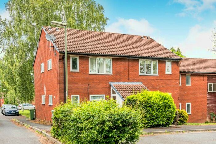 1 Bedroom Flat To Rent In Thames Close, West End, SO18