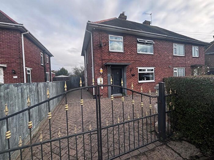 3 Bedroom Semi Detached House For Sale In Spirewic Avenue, Skegness, PE25