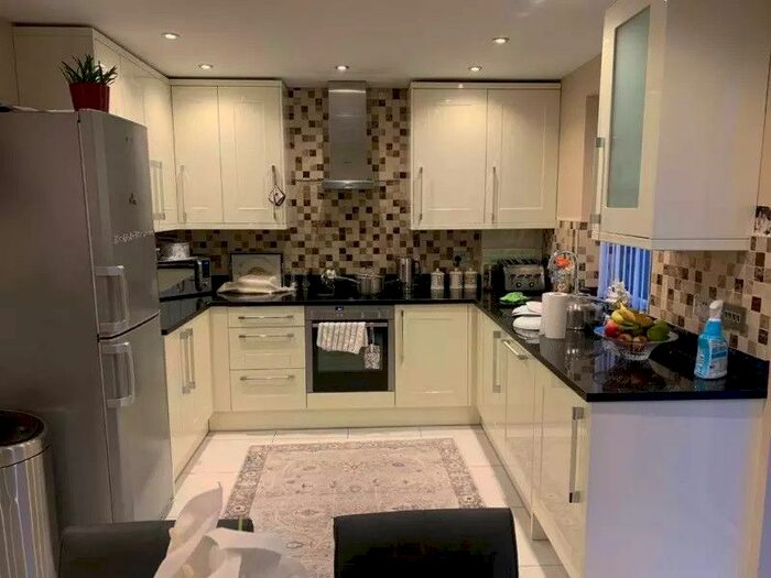 3 Bedroom Terraced House To Rent In Garland Road, London, SE18