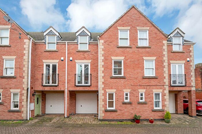 2 Bedroom Town House To Rent In Furley Court, Oakham, LE15