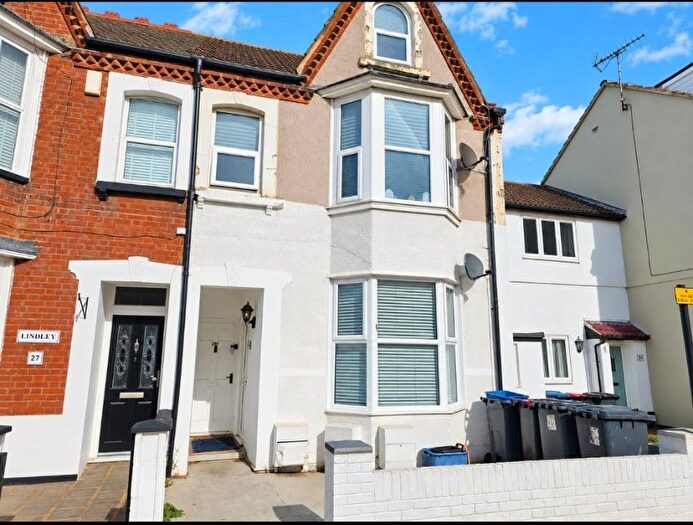 2 Bedroom Flat For Sale In Mortimer Street, Herne Bay, CT6