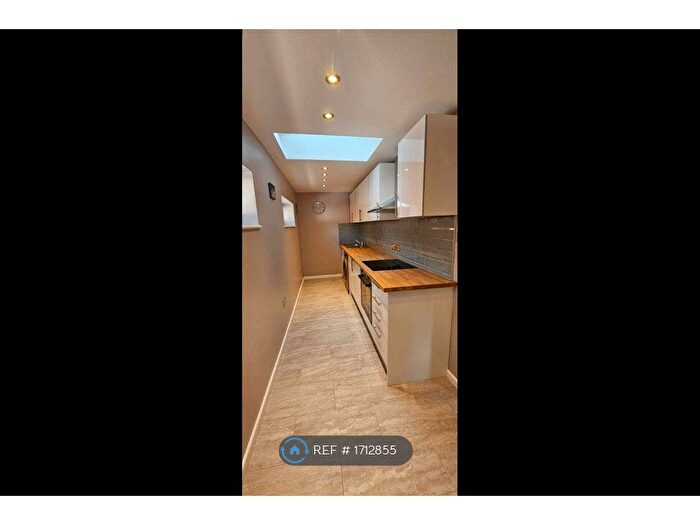 5 Bedroom End Of Terrace House To Rent In Glenister Road, London, SE10