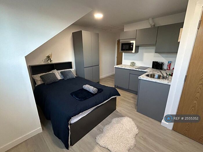 Studio To Rent In Humphrey Road, Manchester, M16