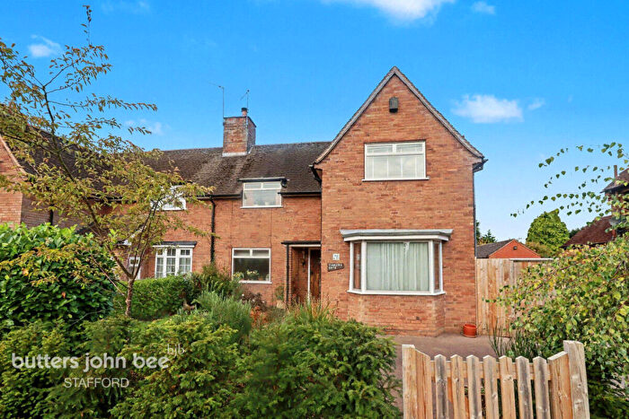 4 Bedroom Semi-Detached House For Sale In Greensome Lane, Stafford, ST16