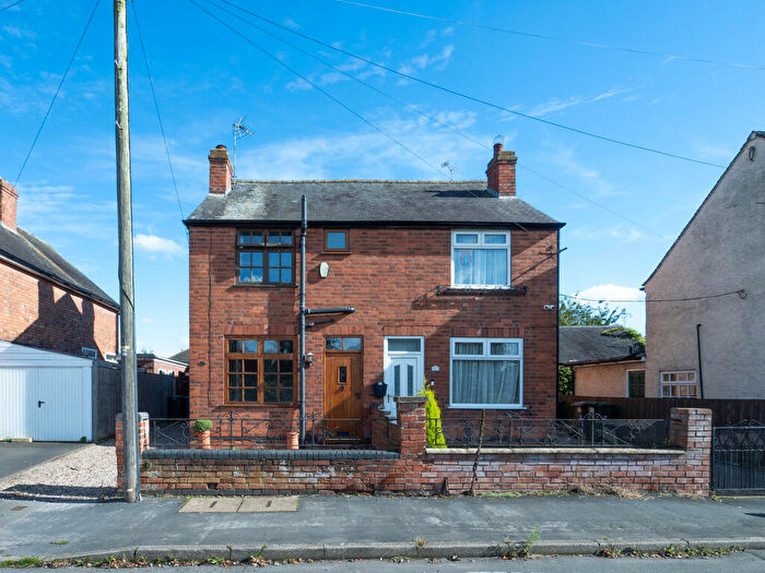 2 Bedroom Semi-Detached House To Rent In Leake Road, Gotham, NG11