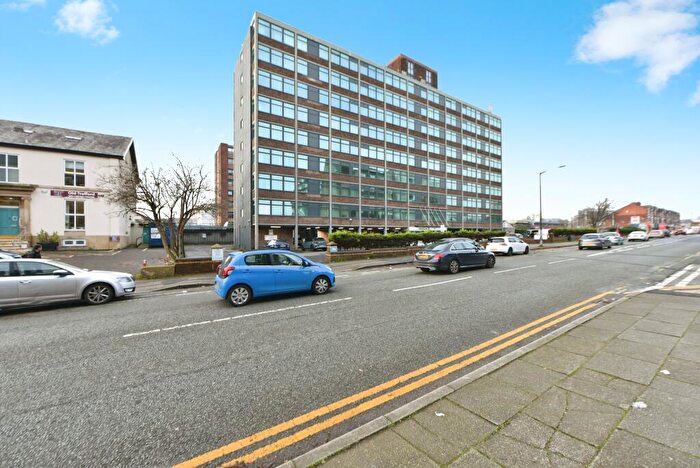 1 Bedroom Apartment For Sale In Seymour Grove, Manchester, M16