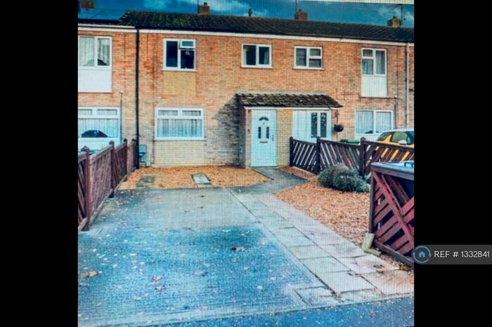 3 Bedroom Terraced House To Rent In Mercian Court, Stanground, Peterborough, PE2