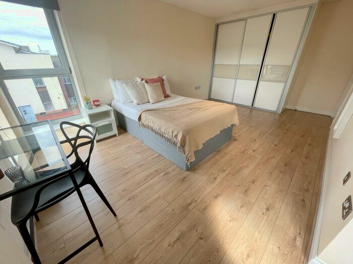 4 Bedroom Terraced House To Rent In Lennox Way, L7