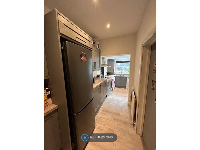 4 Bedroom Terraced House To Rent In Kingswood Road, Manchester, M14