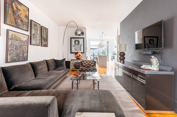 5 Bedroom Terraced House To Rent In Letchford Gardens, Kensal Green, London, NW10