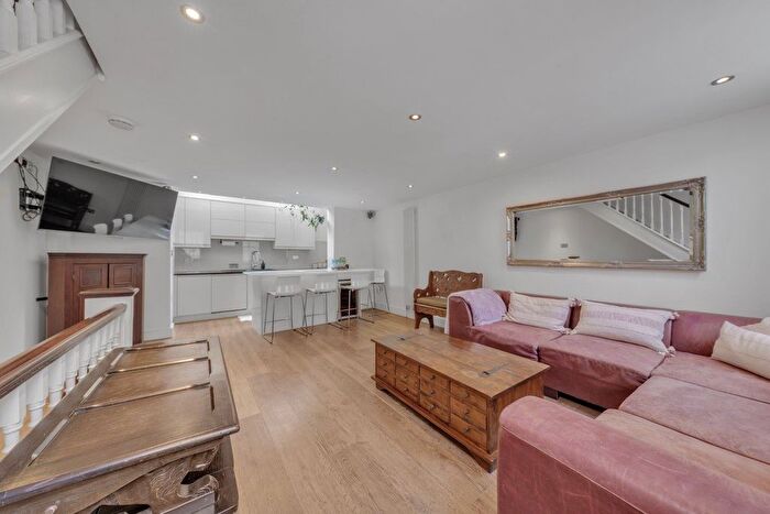 2 Bedroom Flat To Rent In Mildrose Court, - Malvern Mews, NW6