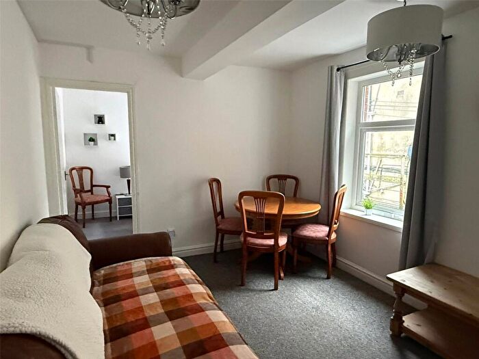 2 Bedroom Flat To Rent In Coronation Street, Blackpool, Lancashire, FY1