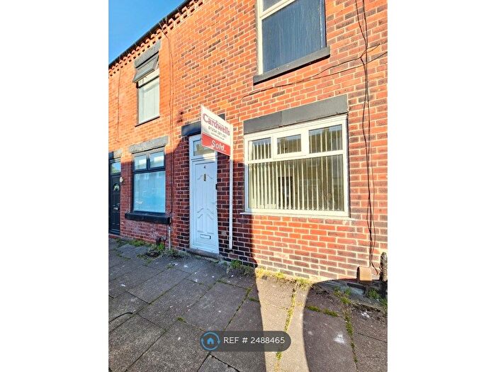 2 Bedroom Terraced House To Rent In Crescent Avenue, Swinton, Manchester, M27