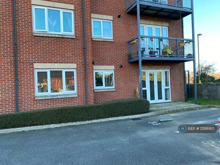 2 Bedroom Flat To Rent In William Morris Close, Oxford, OX4