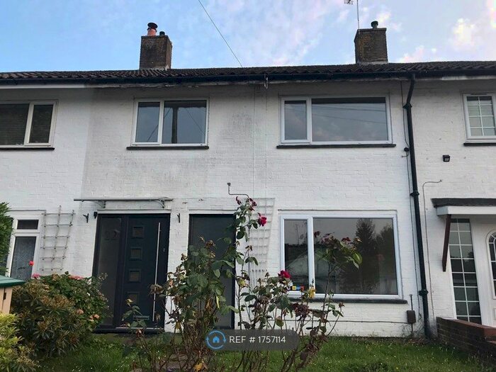 3 Bedroom Terraced House To Rent In Fisher Close, Crawley, RH10