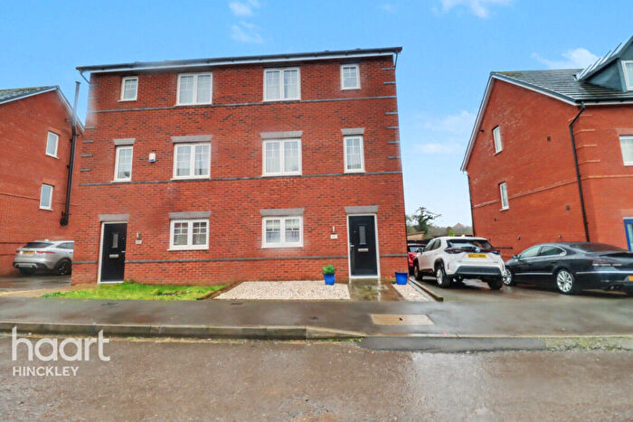 4 Bedroom Semi Detached House For Sale In Notleyfield Close, Leicester, LE9