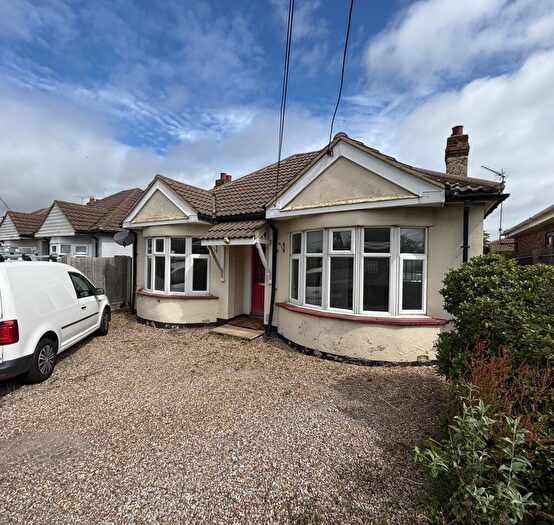 2 Bedroom Semi-Detached Bungalow To Rent In London Road, Wickford, Essex, SS12