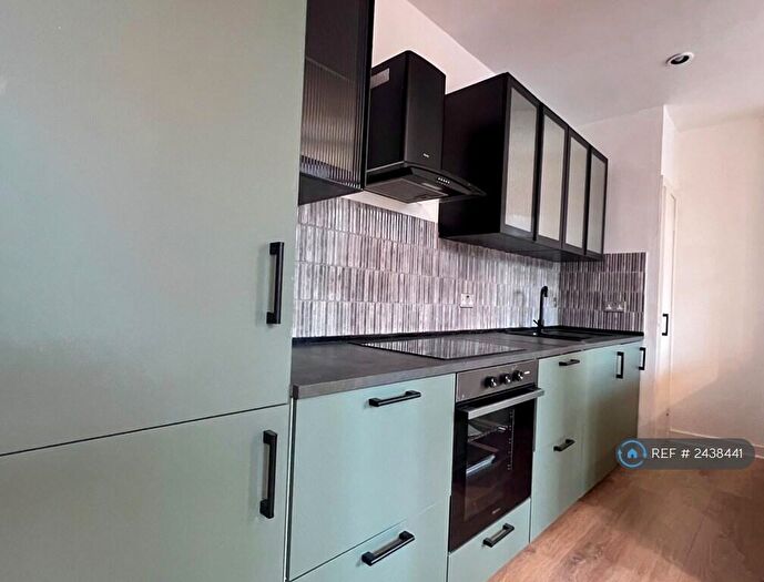 1 Bedroom Flat To Rent In Candleriggs, Glasgow, G1