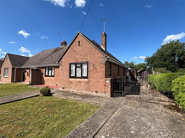 2 Bedroom Semi Detached House For Sale In Pinewood Road, Upton, Poole, BH16