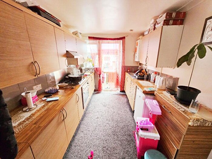 4 Bedroom Terraced House To Rent In Wakefield Street, London, E6