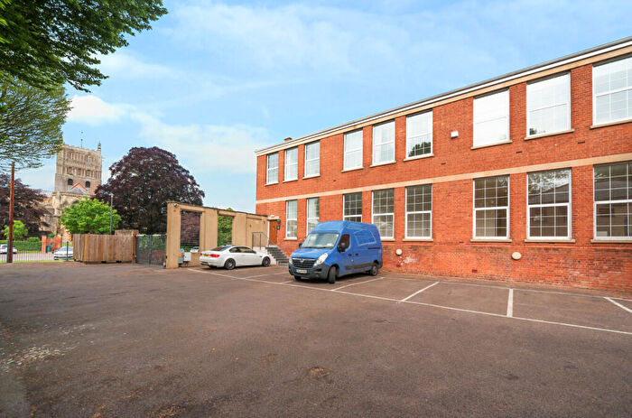 1 Bedroom Flat To Rent In Abbey Square, Tewkesbury, GL20