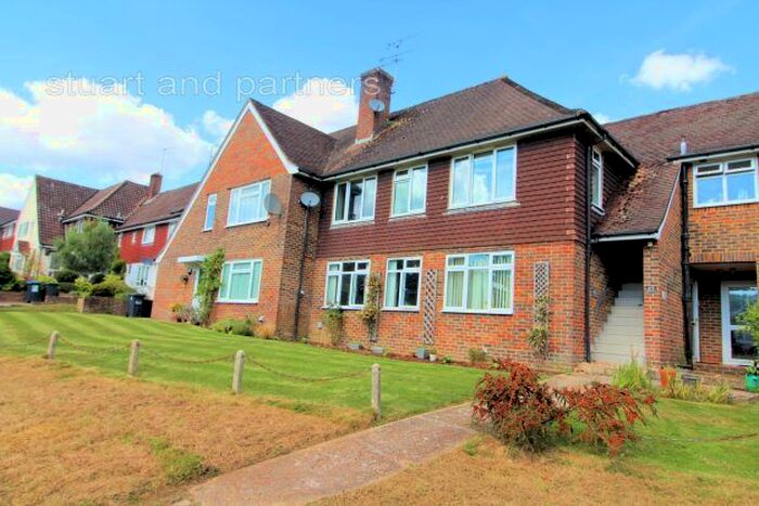 2 Bedroom Property To Rent In Harlands Road, Haywards Heath, RH16