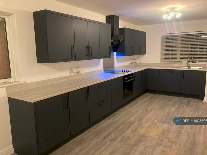 2 Bedroom Bungalow To Rent In Golden Drive, Milton Keynes, MK6