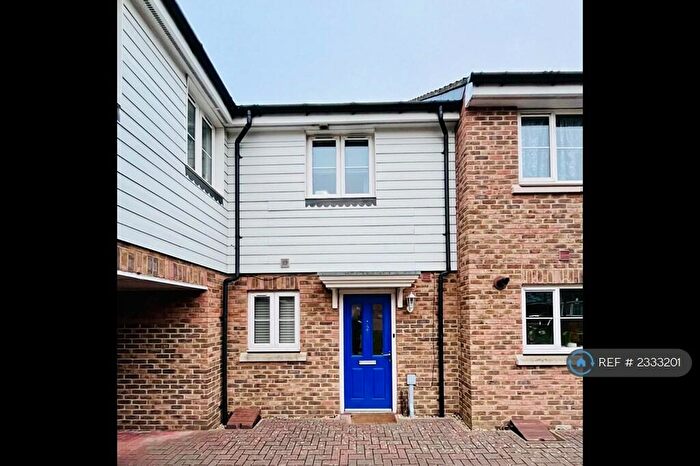 2 Bedroom End Of Terrace House To Rent In Aldermere Avenue, Cheshunt, Waltham Cross, EN8