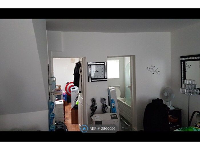 2 Bedroom Terraced House To Rent In Cullen Street, Liverpool, L8