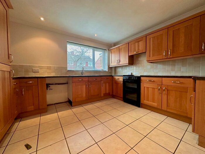 3 Bedroom Property To Rent In St. Thomas Close, Comberton, Cambridge, CB23