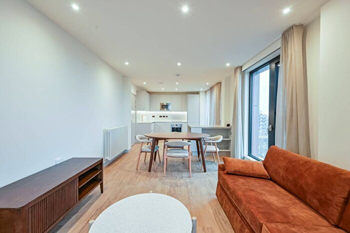 2 Bedroom Flat To Rent In The Eades, Selbourne Road, Walthamstow, E17