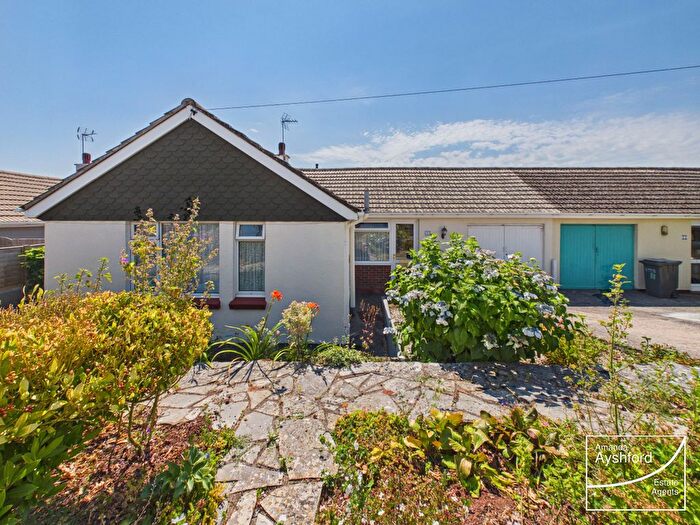 2 Bedroom Bungalow For Sale In Stella Road, Preston, Paignton, TQ3